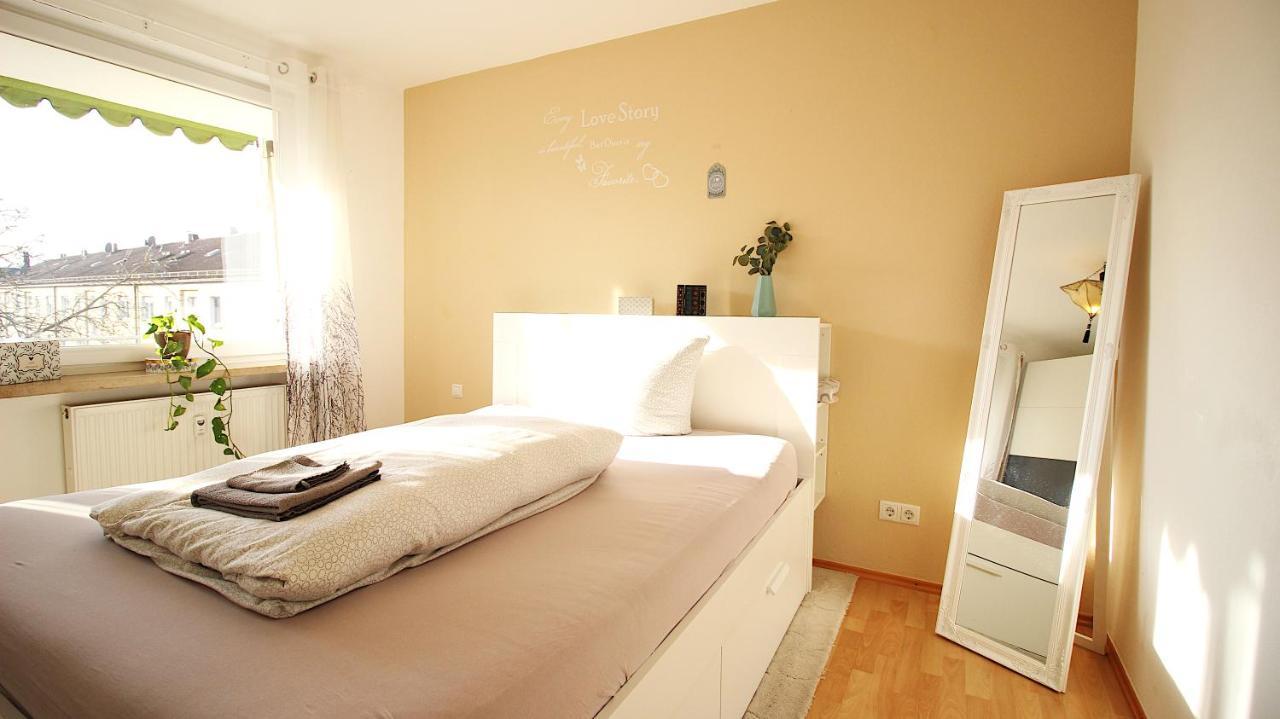 Apartment With Sunny Balcony, Near Main River