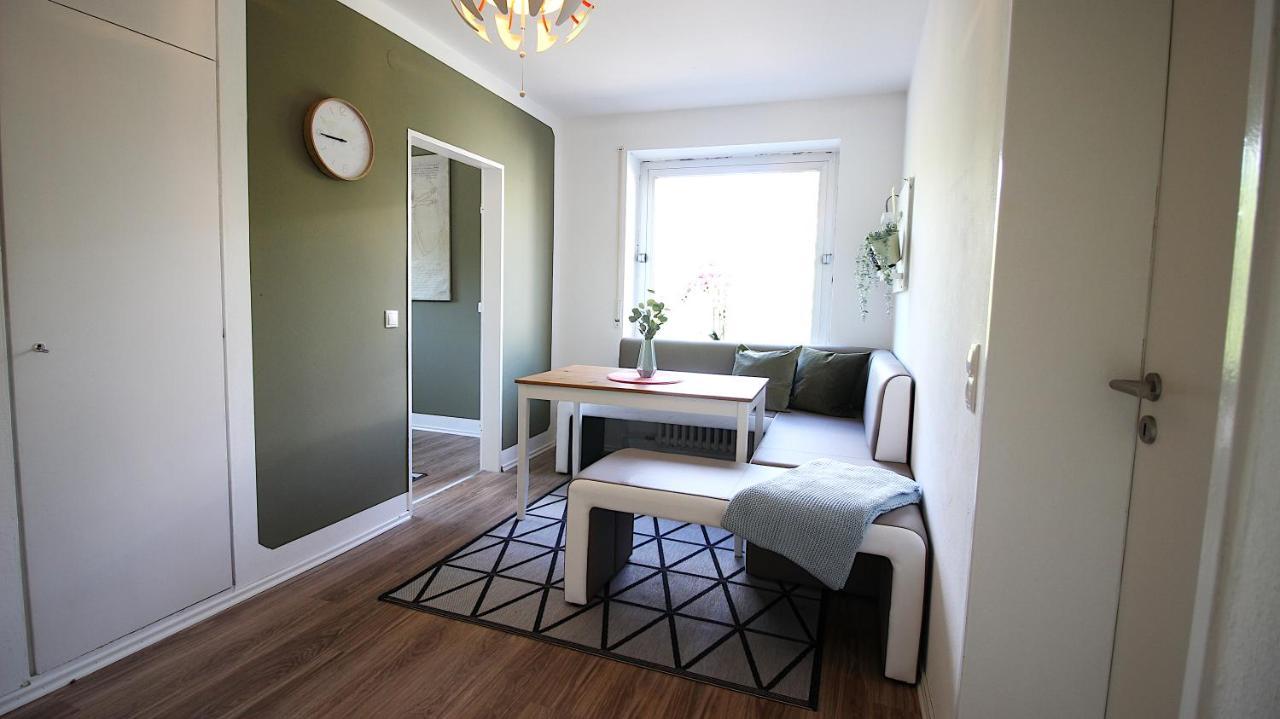 Apartment With Sunny Balcony, Near Main River *
